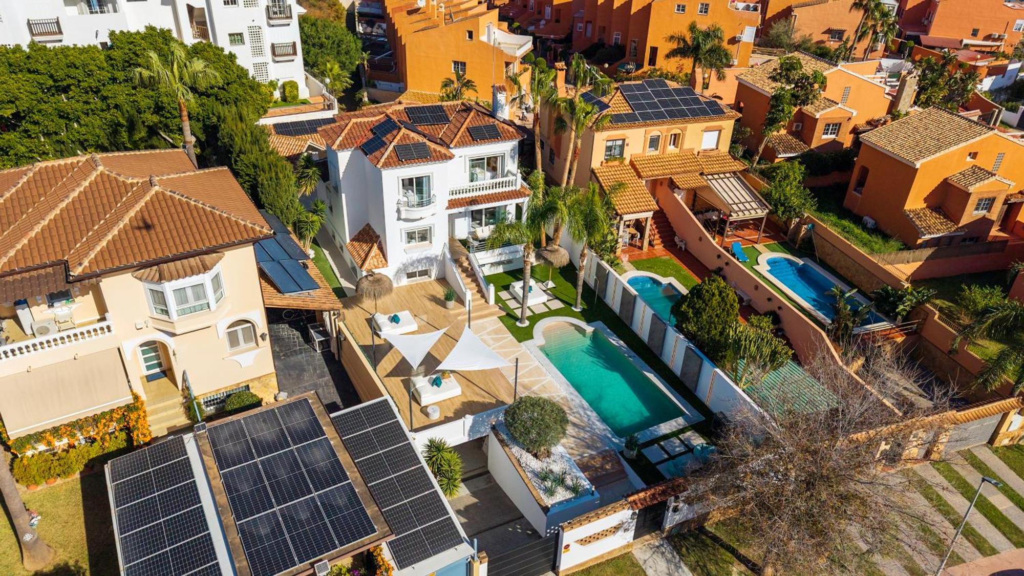 Vacation Marbella I Sunny Camelia Villa Heated Pool, Recently Renovated, Best Residential Neighborhood In Benalmadena, Short Walk To The Beach, Cinema Room Exteriér fotografie